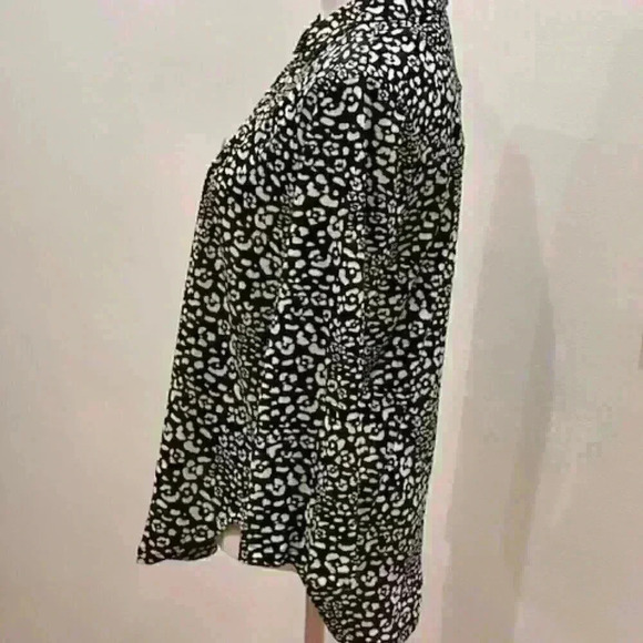 NWT!  FRED DAVID Ladies Leopard Print Black/White Blouse/Tunic Top Size Medium - Picture 11 of 11